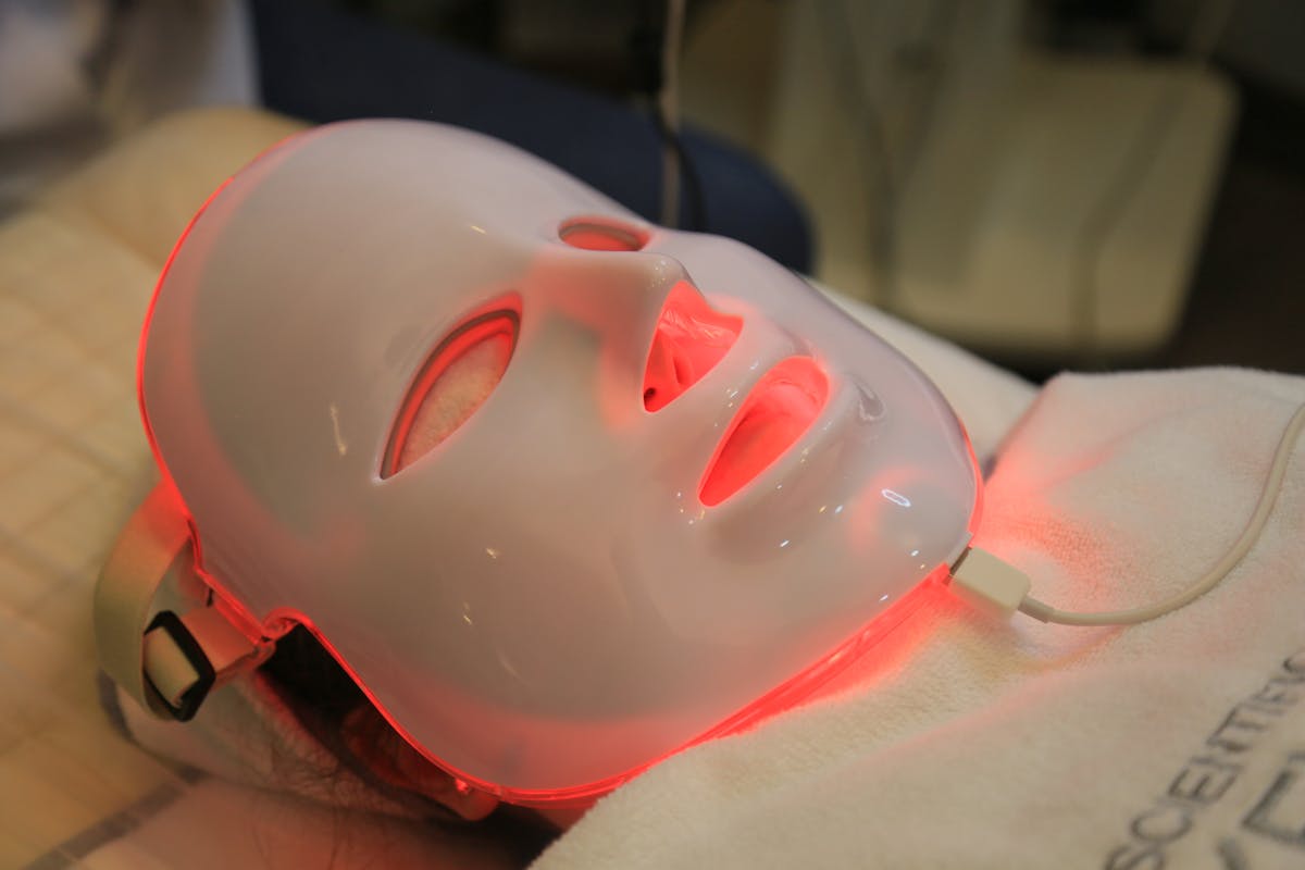Pro LED Face Mask — GlowHaus